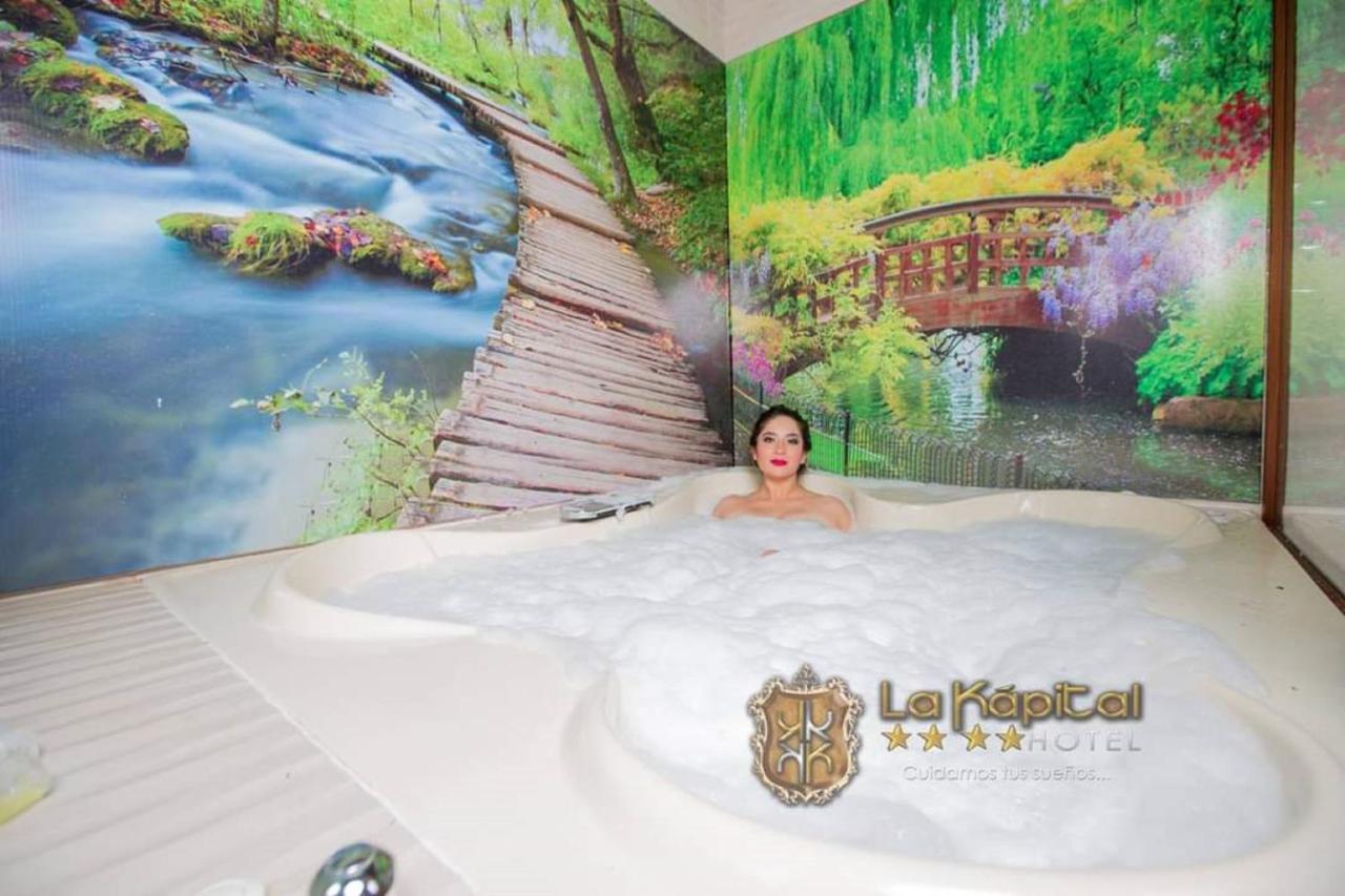 אמבאטו La Kapital Hotel מראה חיצוני תמונה